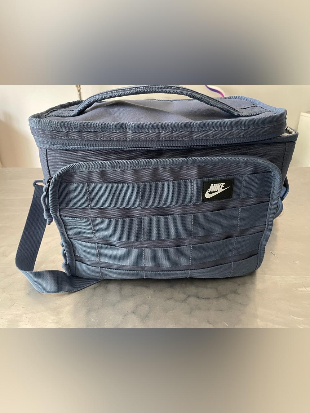 Nike Futura Plus Lunch Tote (9L)